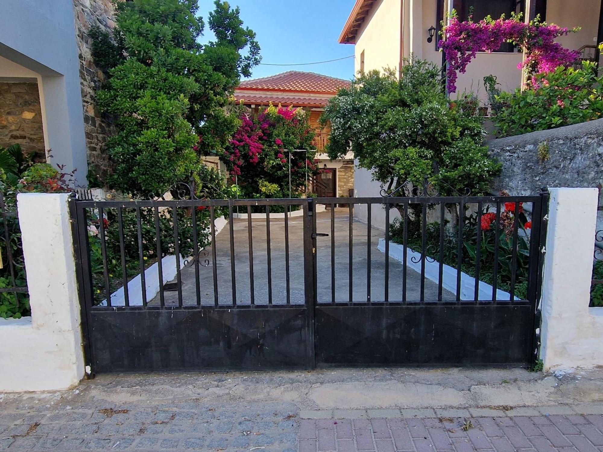 Апартаменты Nikolaos House Айос-Николаос Экстерьер фото